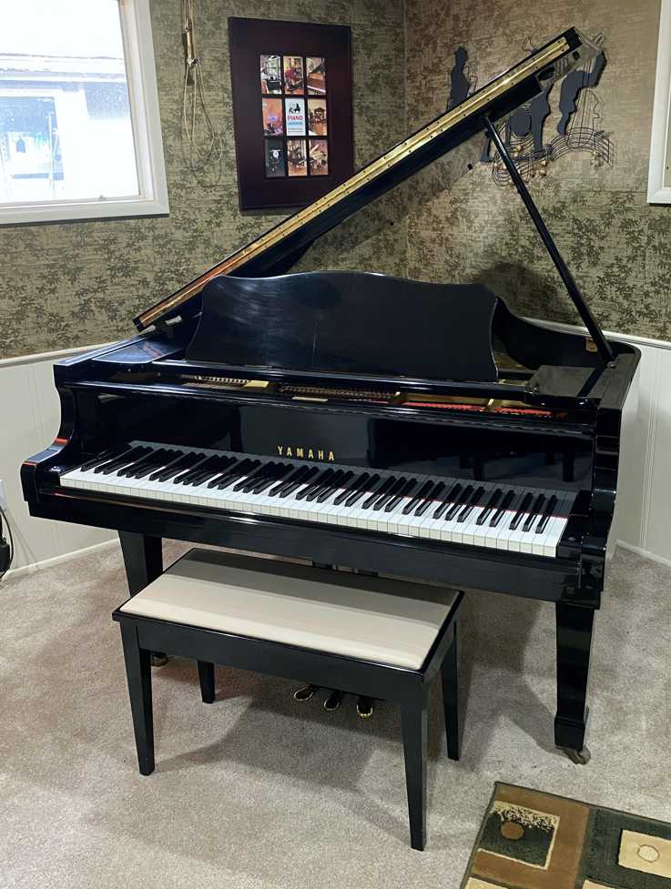 Yamaha g2 2024 piano size